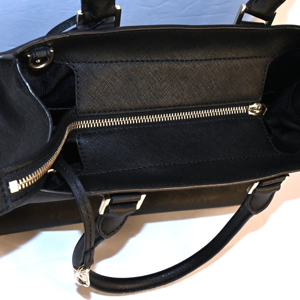 MICHAEL KORS BRIDGETTE MD East West Handbag 30T6GBDT2L - Picture 3 of 16